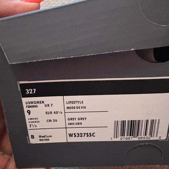 NEW BALANCE 327 - Picture 10 of 10